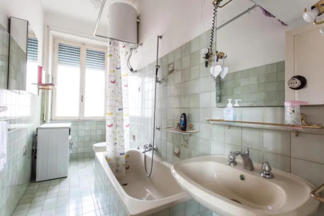 Triple Room Private External Bathroom