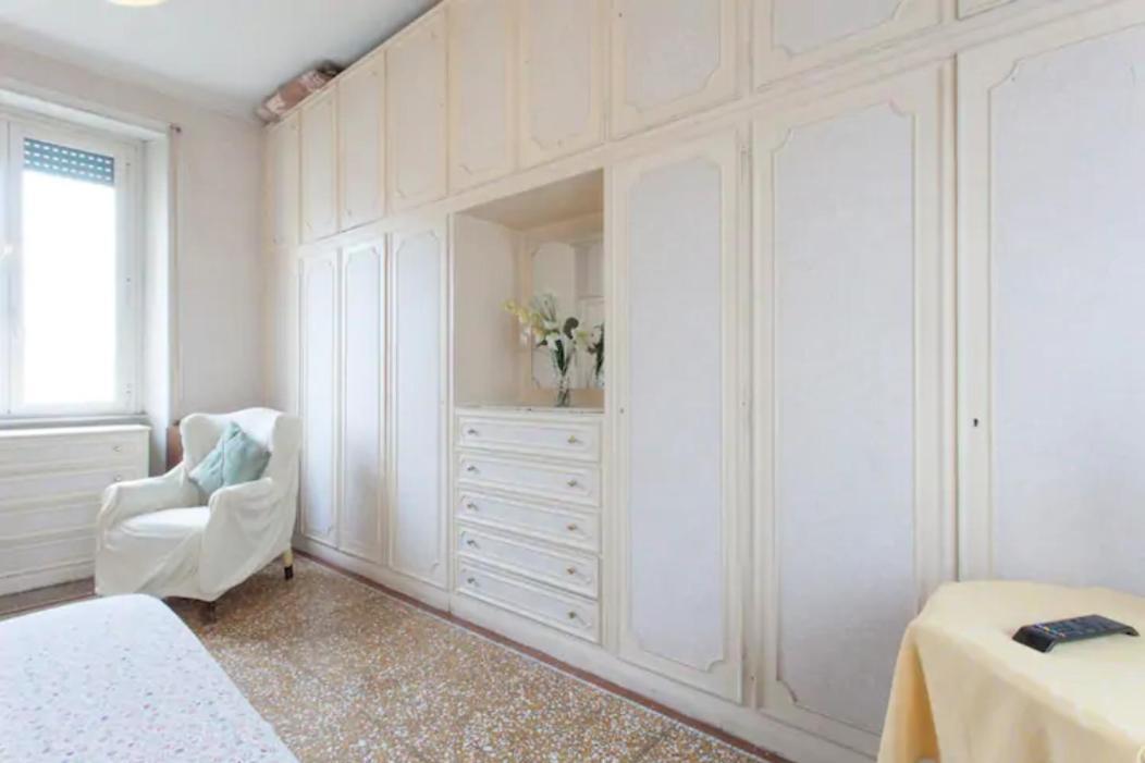 Triple Room Private External Bathroom