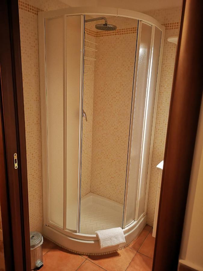 Single Room Bathroom