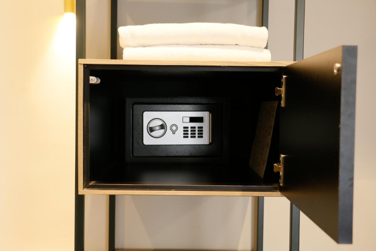 Deluxe Double or Twin Room City View