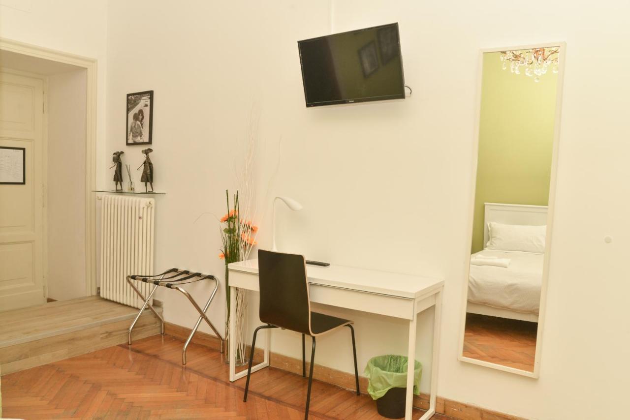 Double Room Private Bathroom