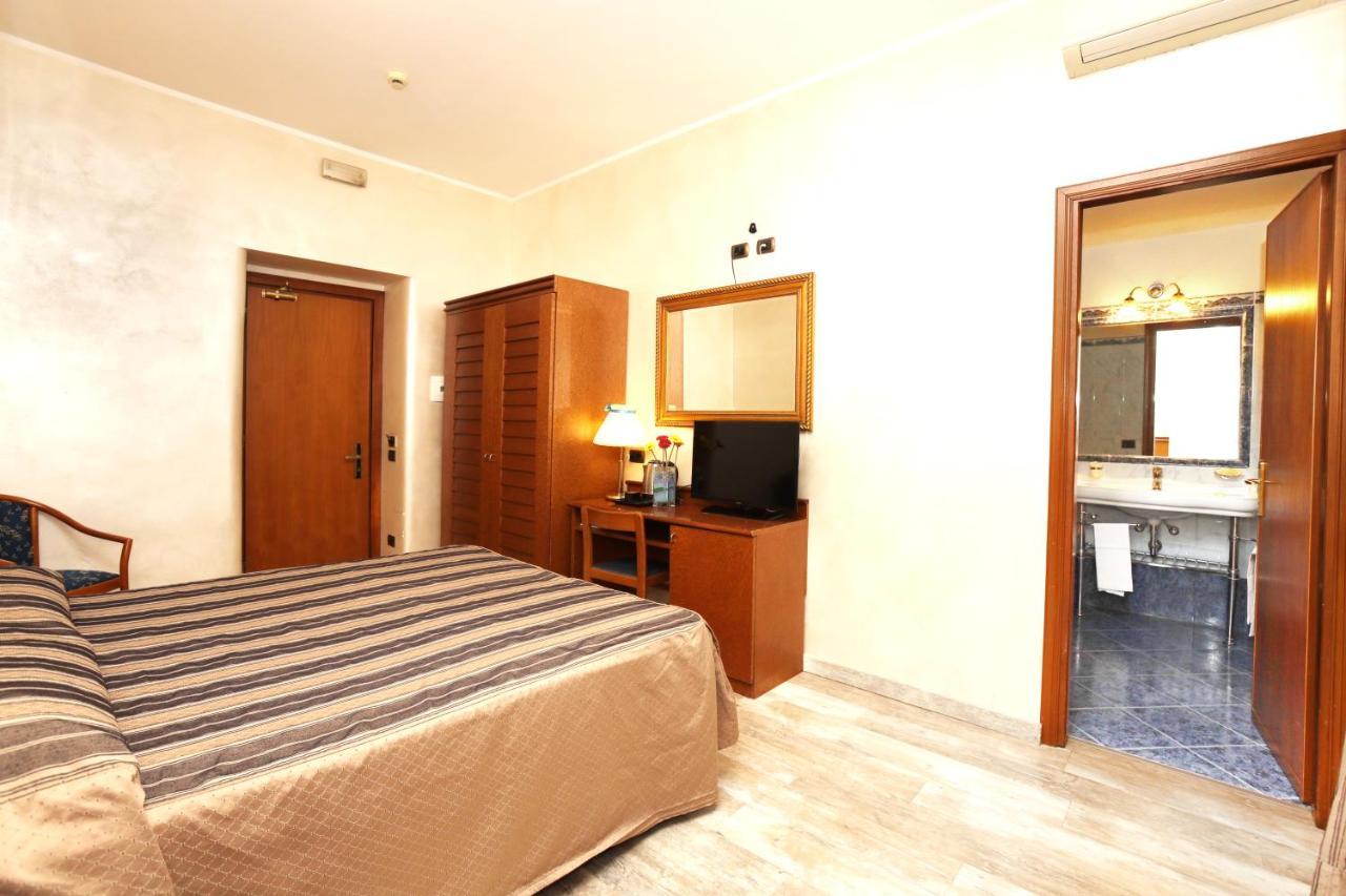 Double Room,1122178320:JPEG
