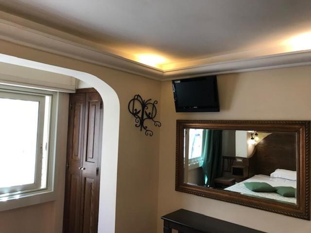 Single Room Private Bathroom