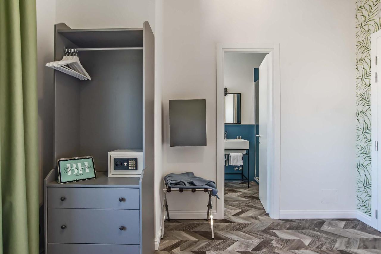 Double or Twin Room Private Bathroom