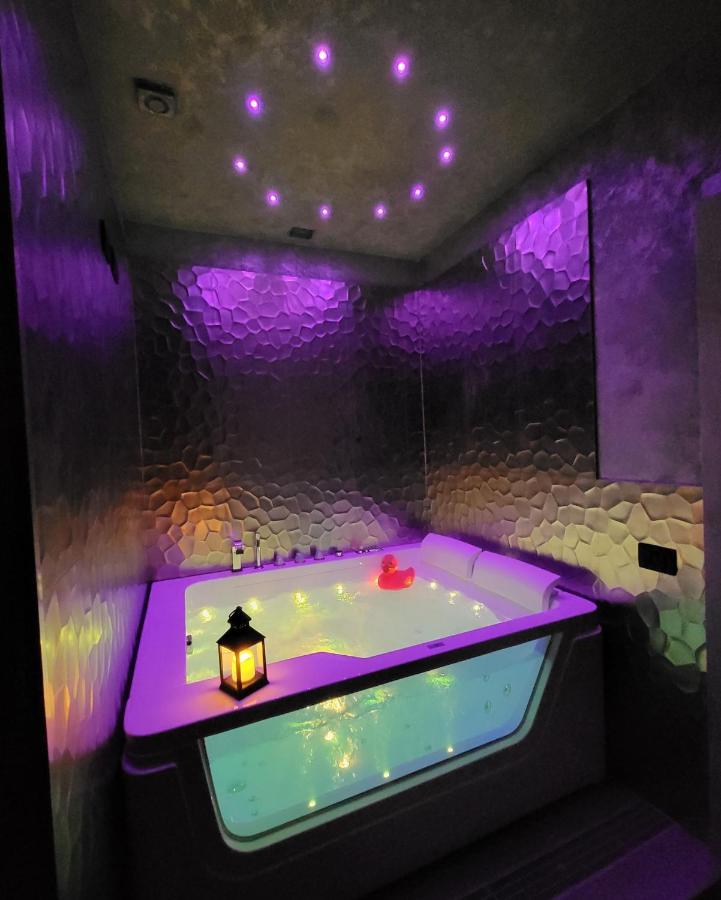 Deluxe queen Room jacuzzi,1188629914:JPEG