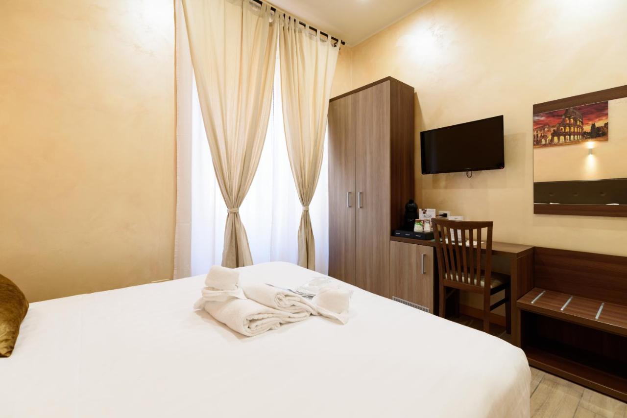 Double Room Private Bathroom