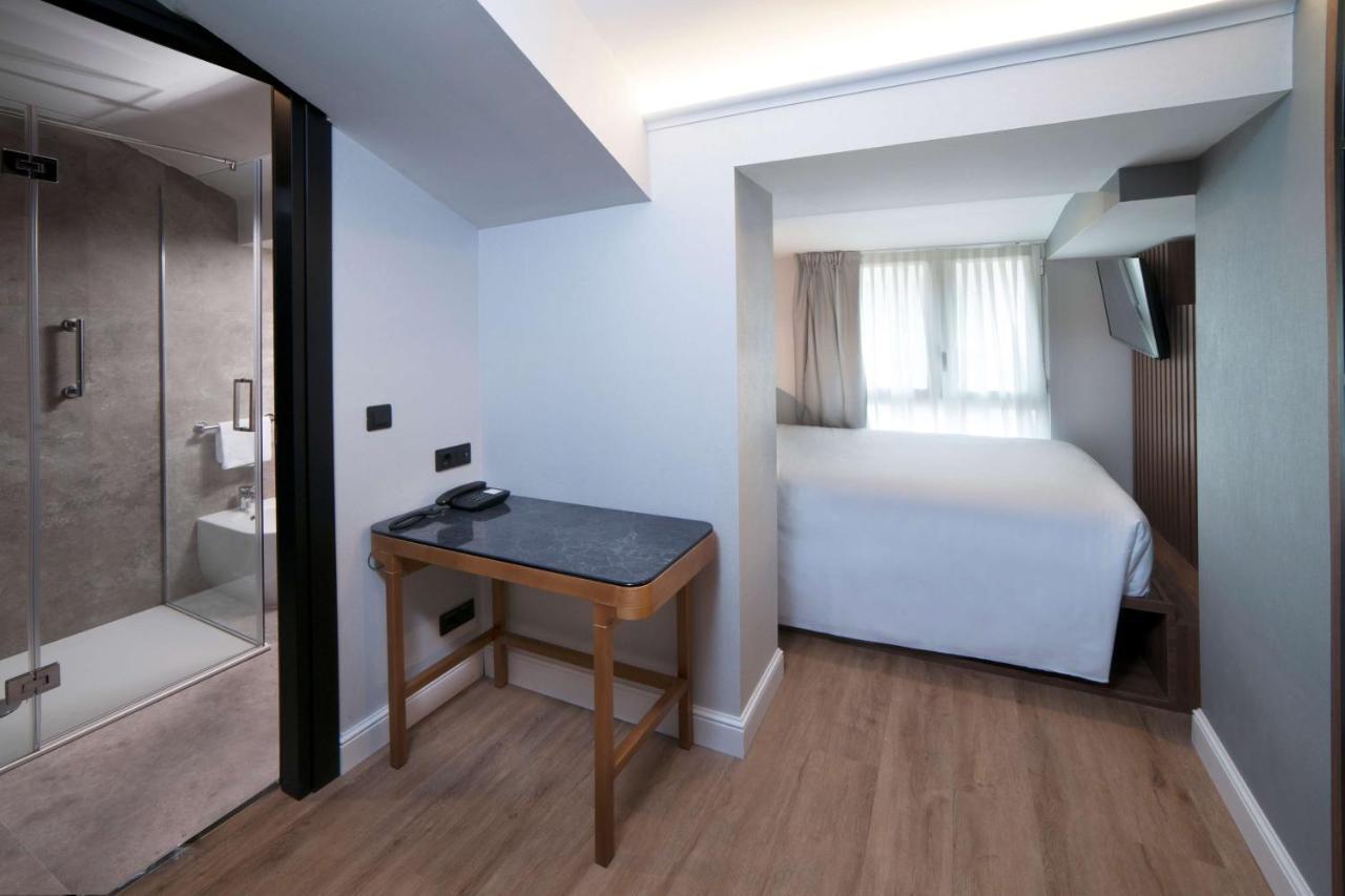 Single Room,1476106414:JPEG