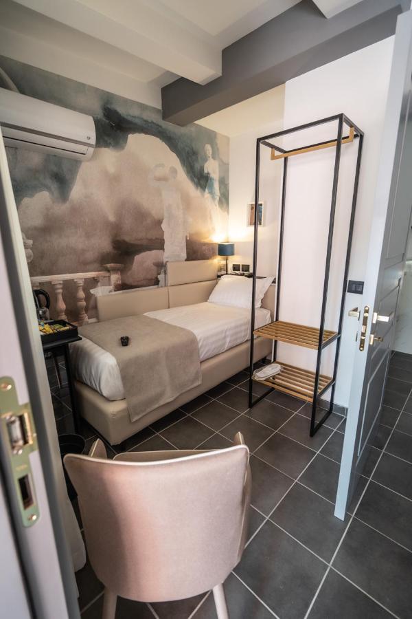 Single Room Terrace