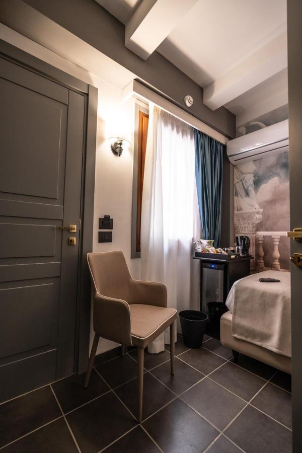 Single Room Terrace