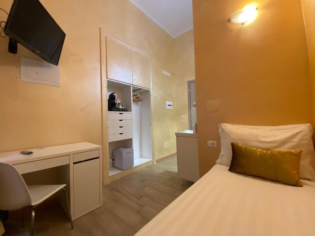 Single Room Private Bathroom