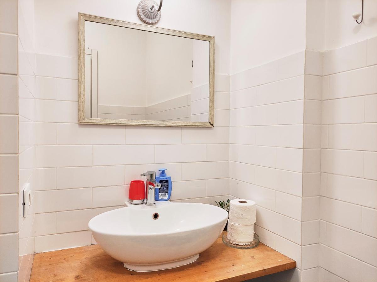 Superior Triple Room Private Internal Bathroom