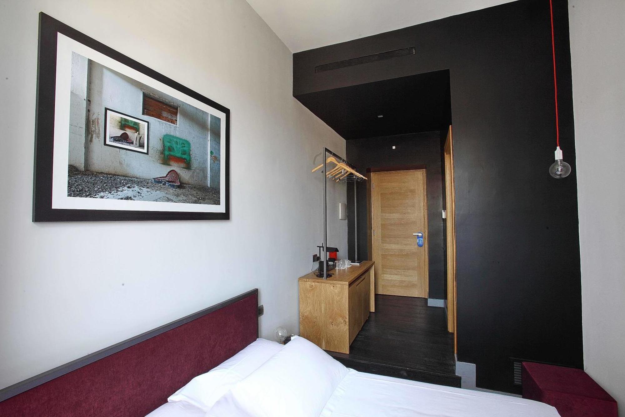 Deluxe Double Room Internal View