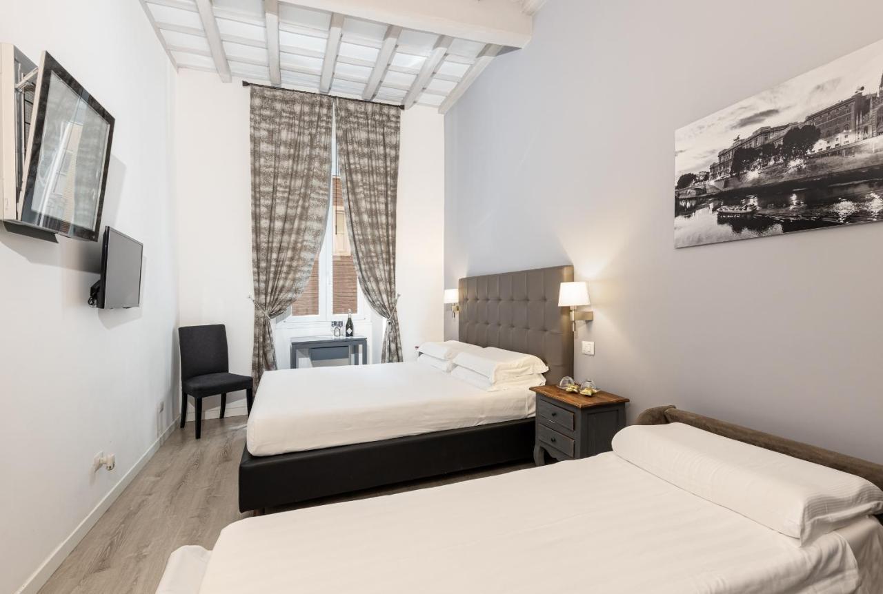Superior Triple Room-​Via della Frezza