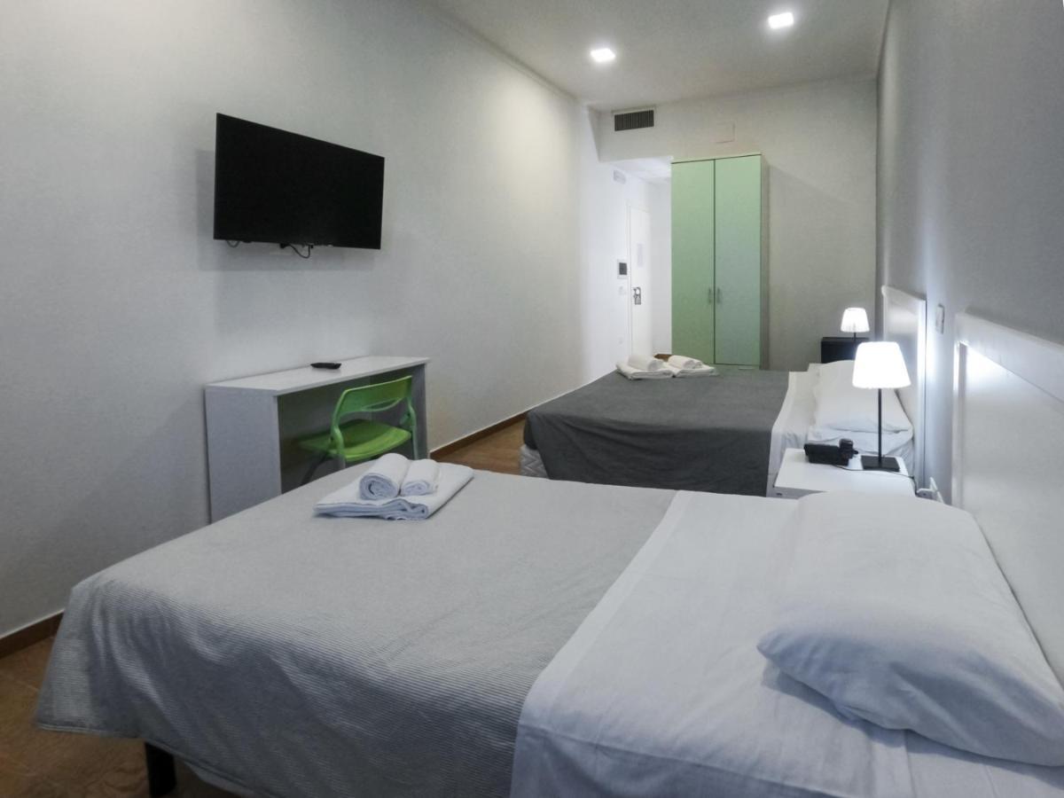 Triple Room Private Bathroom