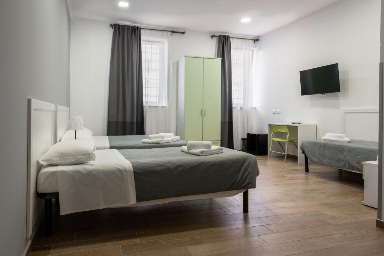 Quadruple Room Private Bathroom
