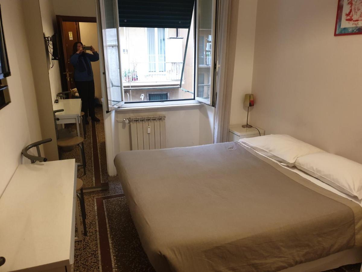 Single Room Bathroom