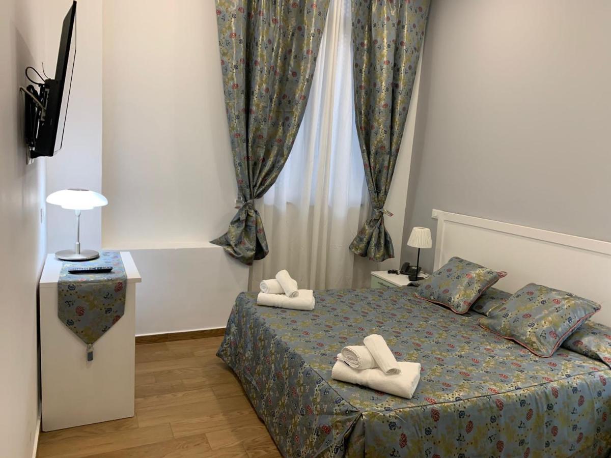 Double Room Private Bathroom
