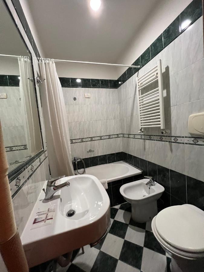 Basic Triple Room