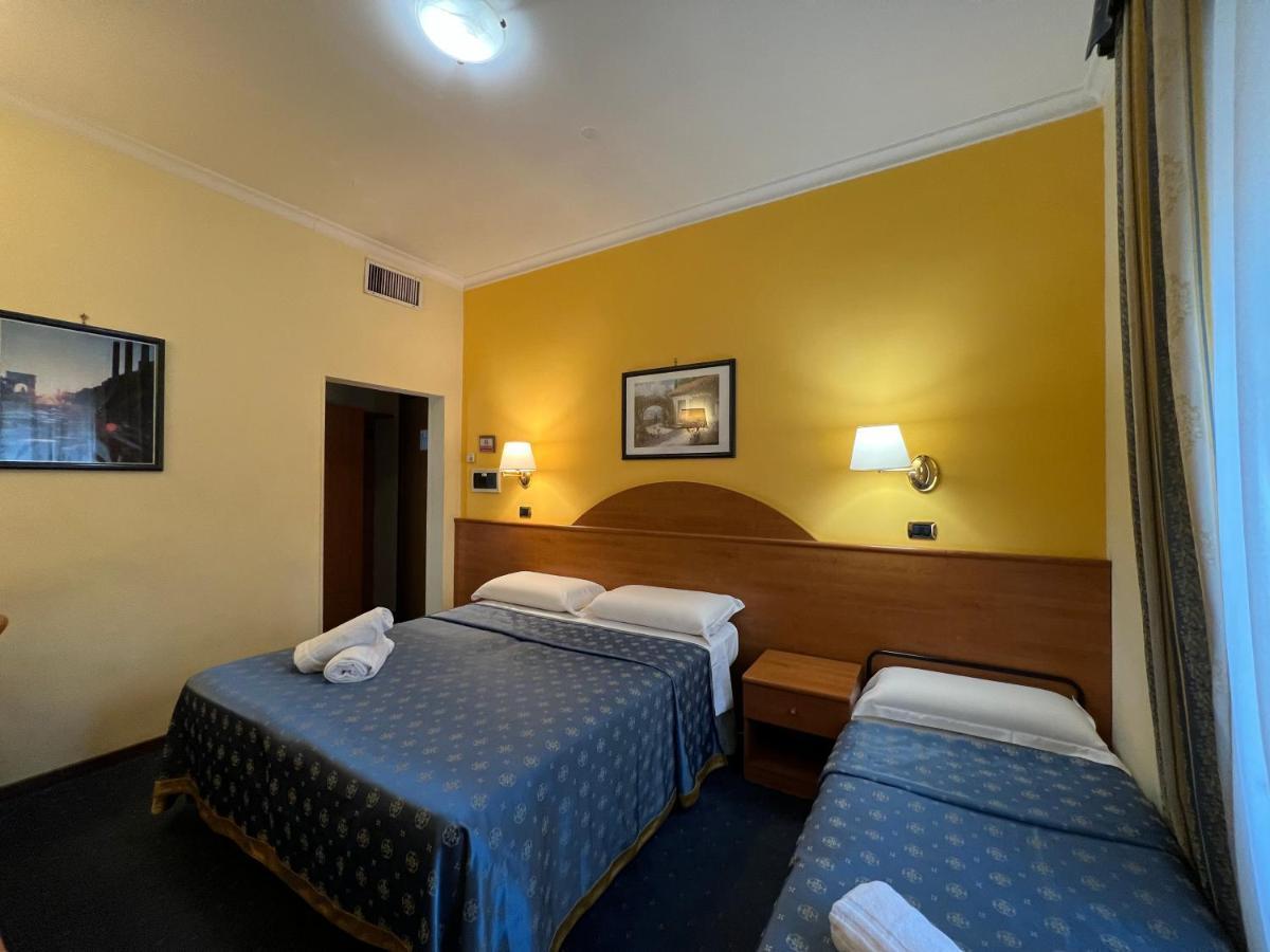 Basic Triple Room