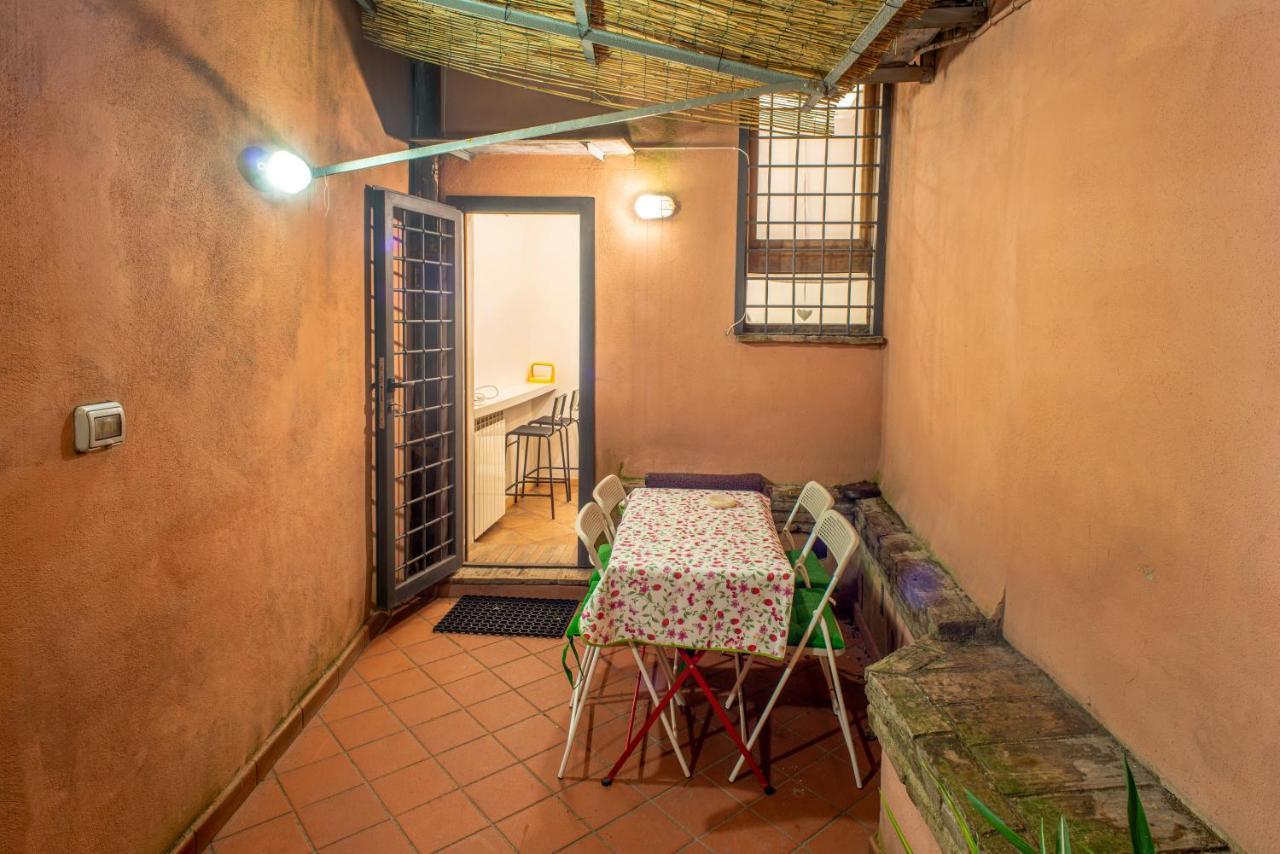 One-Bedroom Apartment with Terrace
