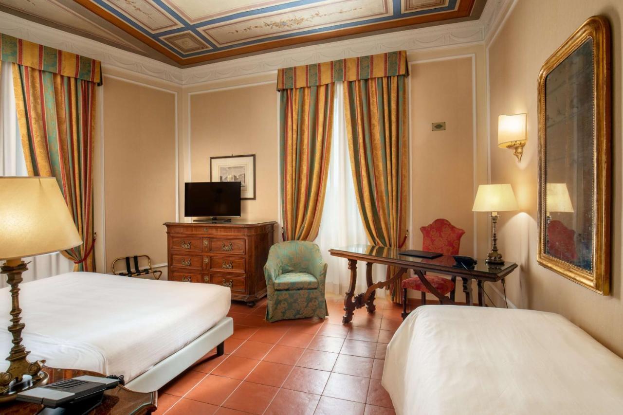 Standard Queen Room Single Bed Non-Smoking