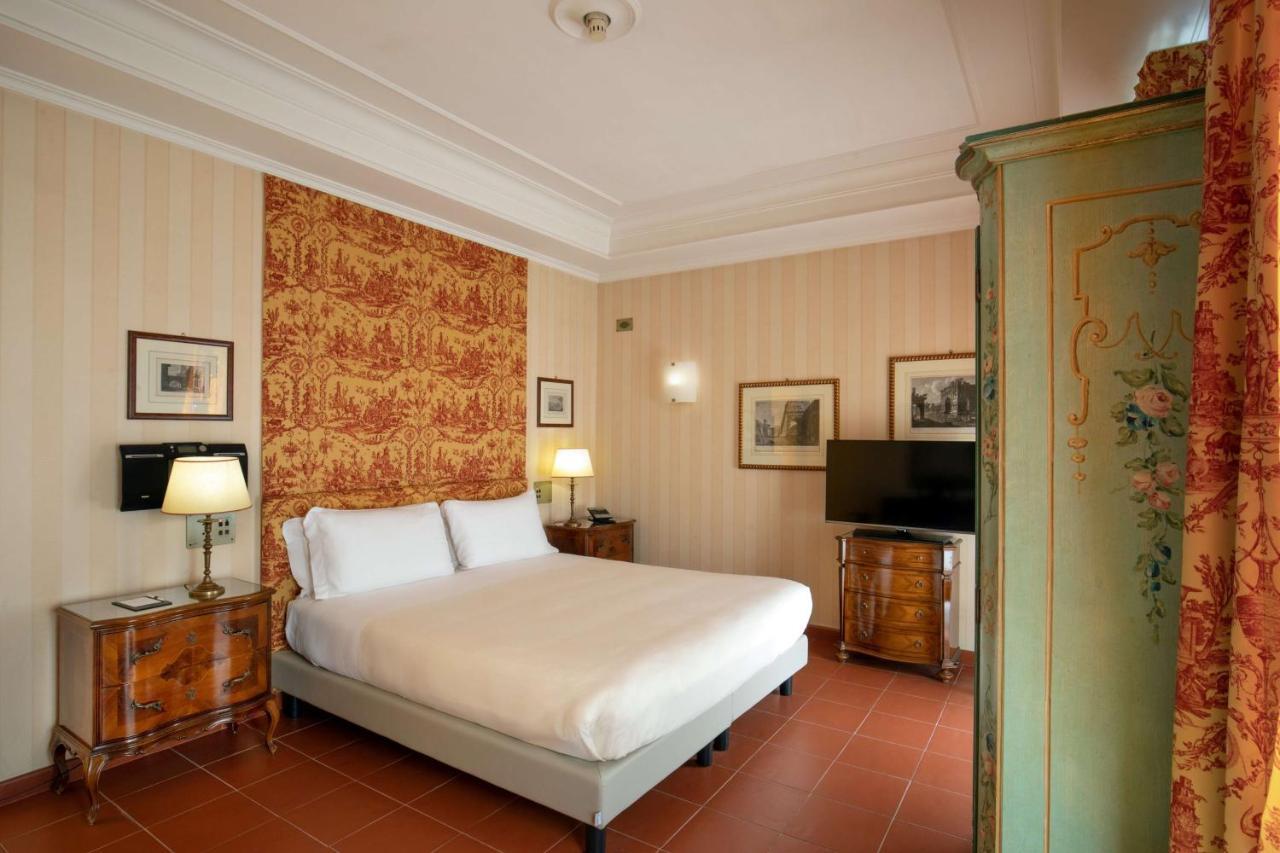 Standard Queen Room Non-Smoking