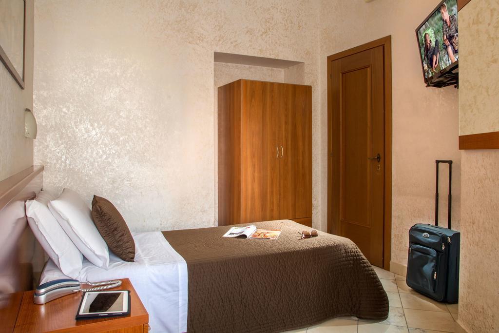 Economy Single Room Annex