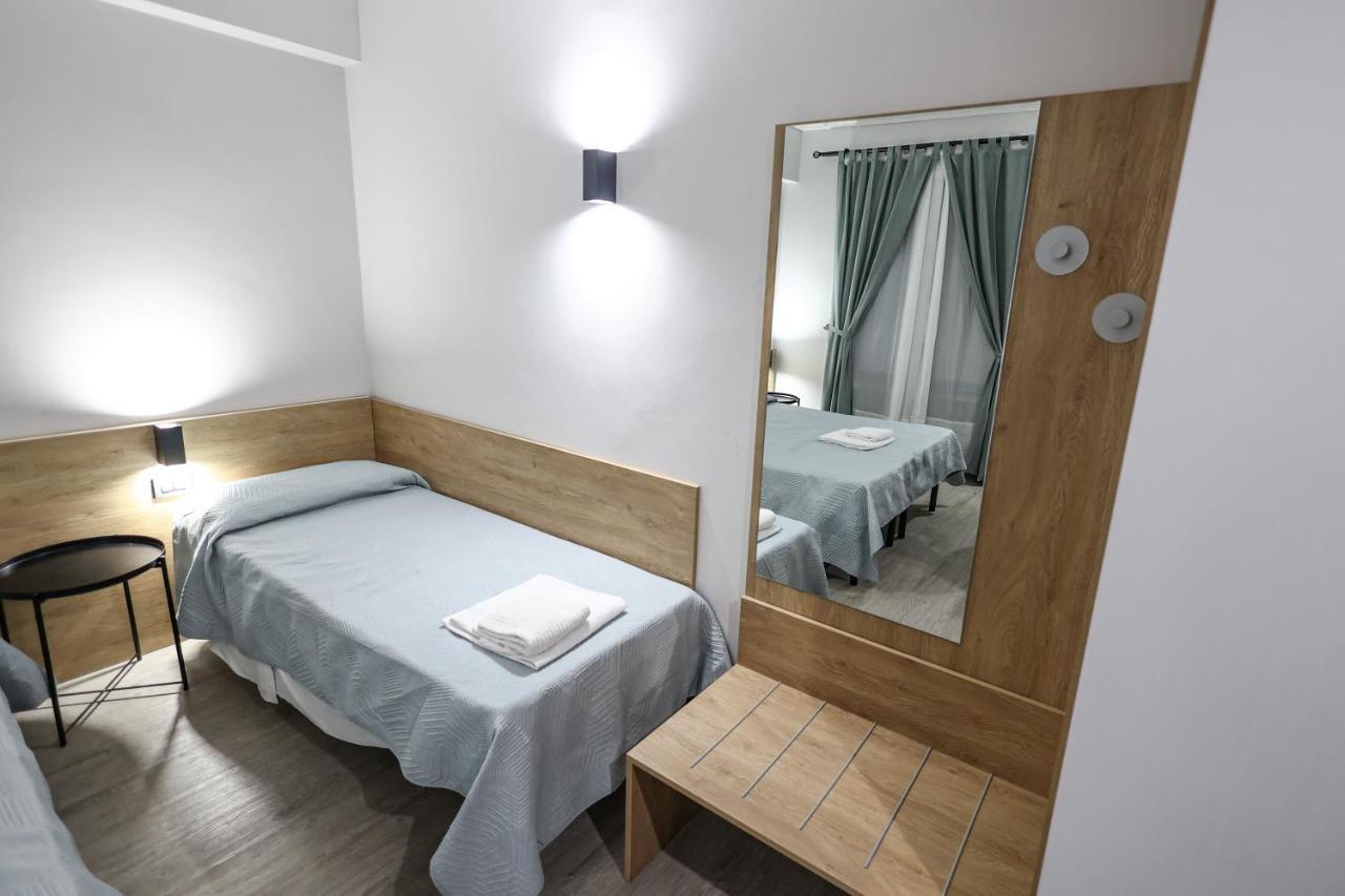 Twin Room with Private Bathroom