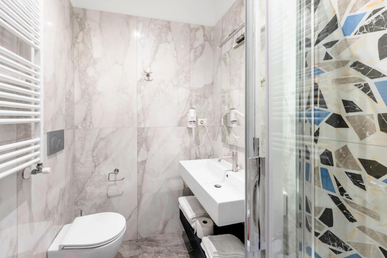 Triple Room Private Bathroom