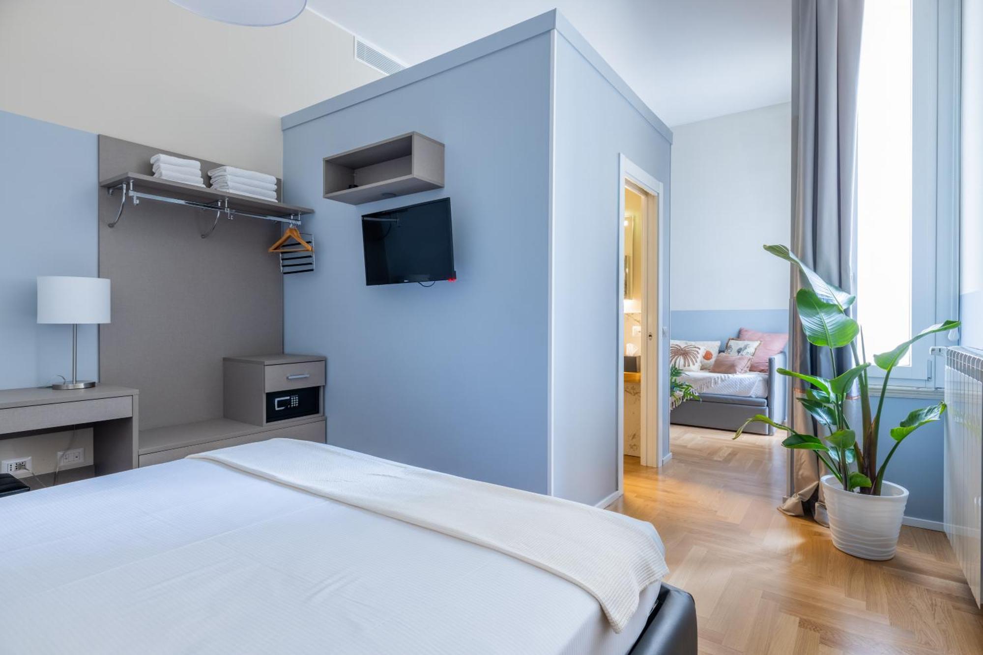 Double Room Private Bathroom