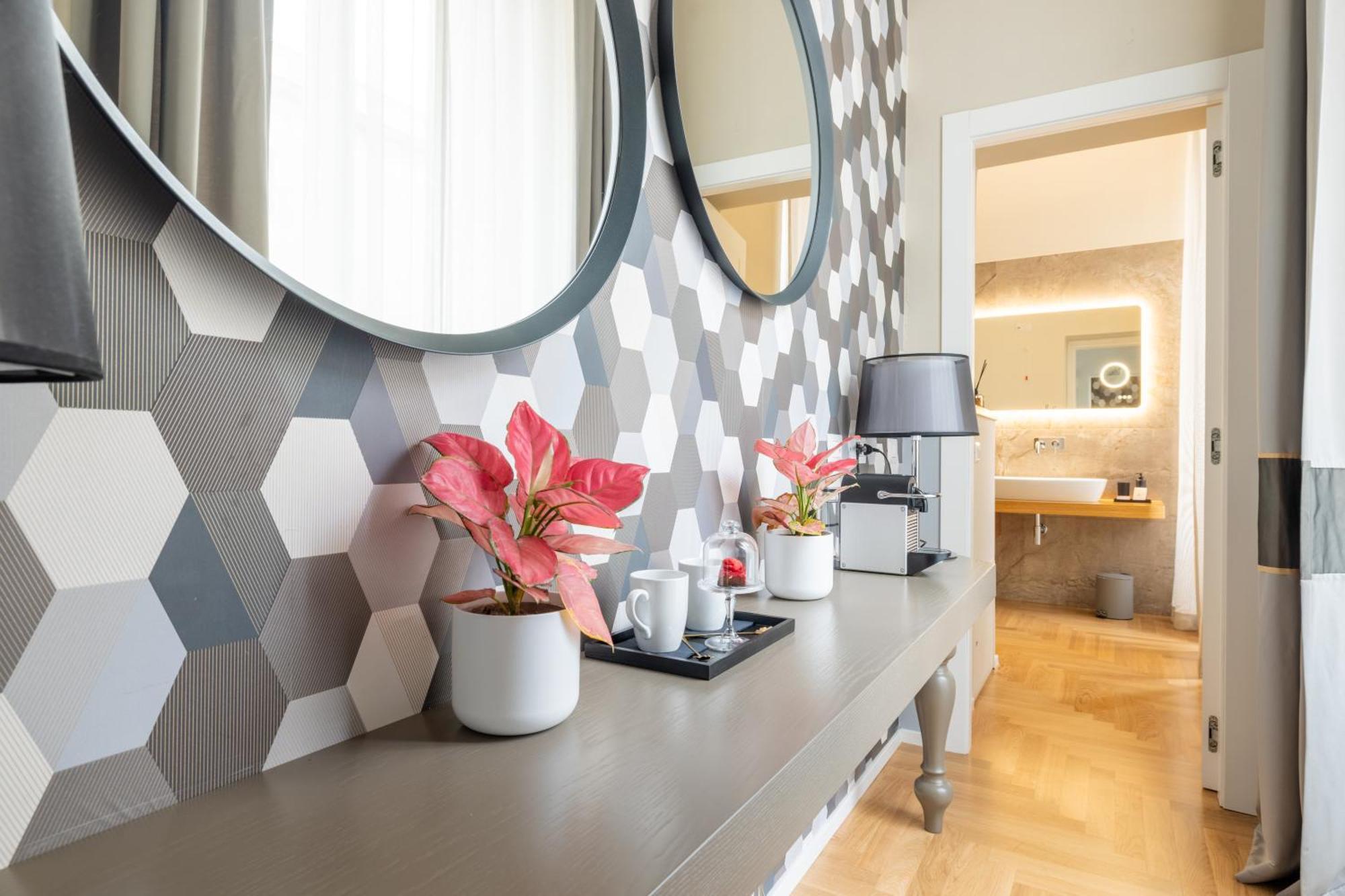 Double Room Private Bathroom
