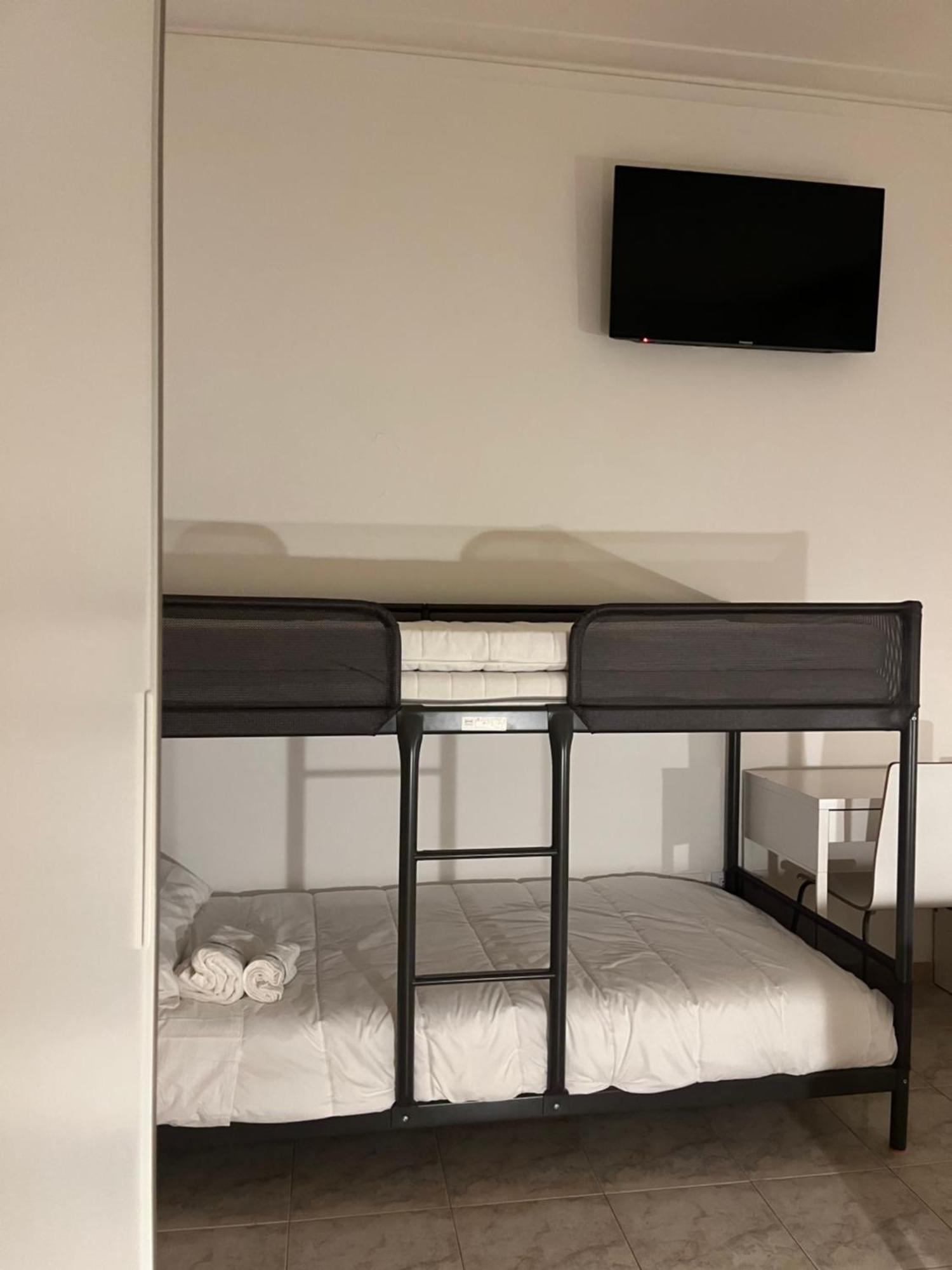 Quadruple Room Private Bathroom