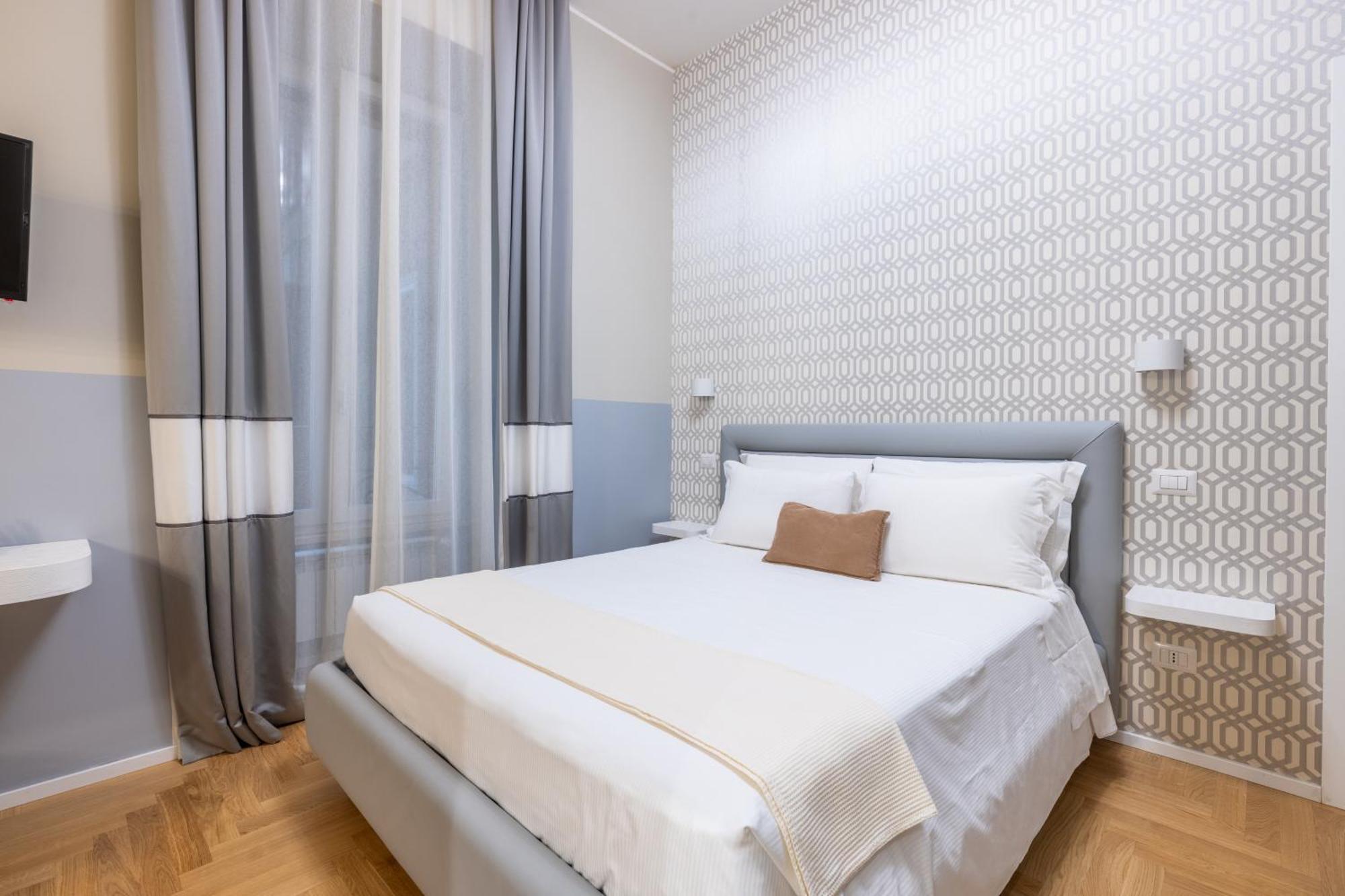 Double Room Private Bathroom