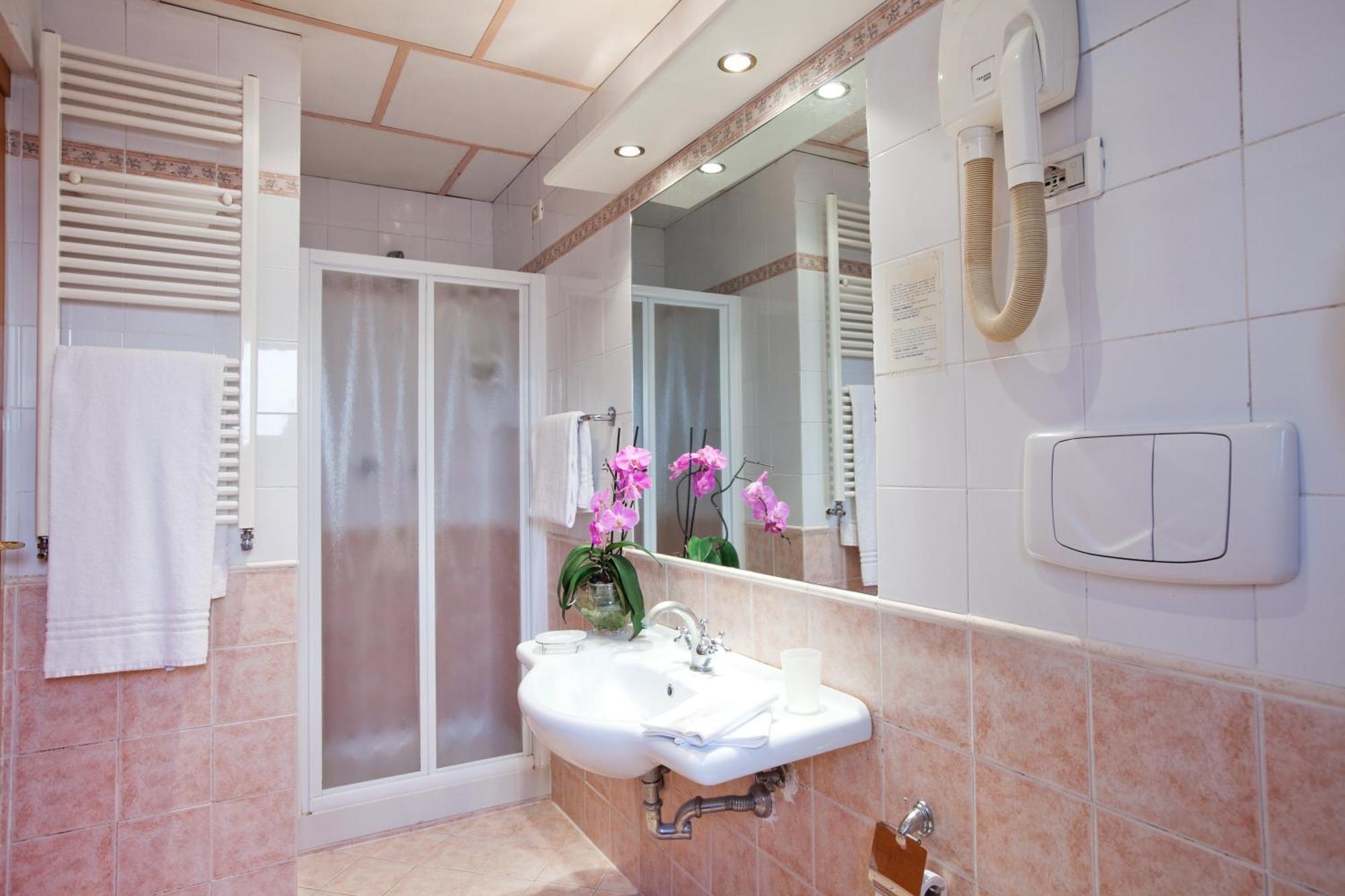 Economy Double or Twin Room