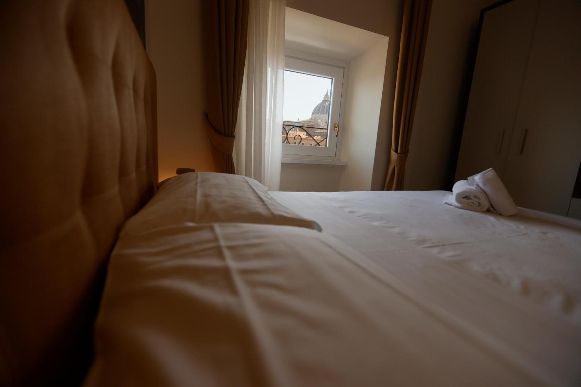 Double or Twin Room with City View