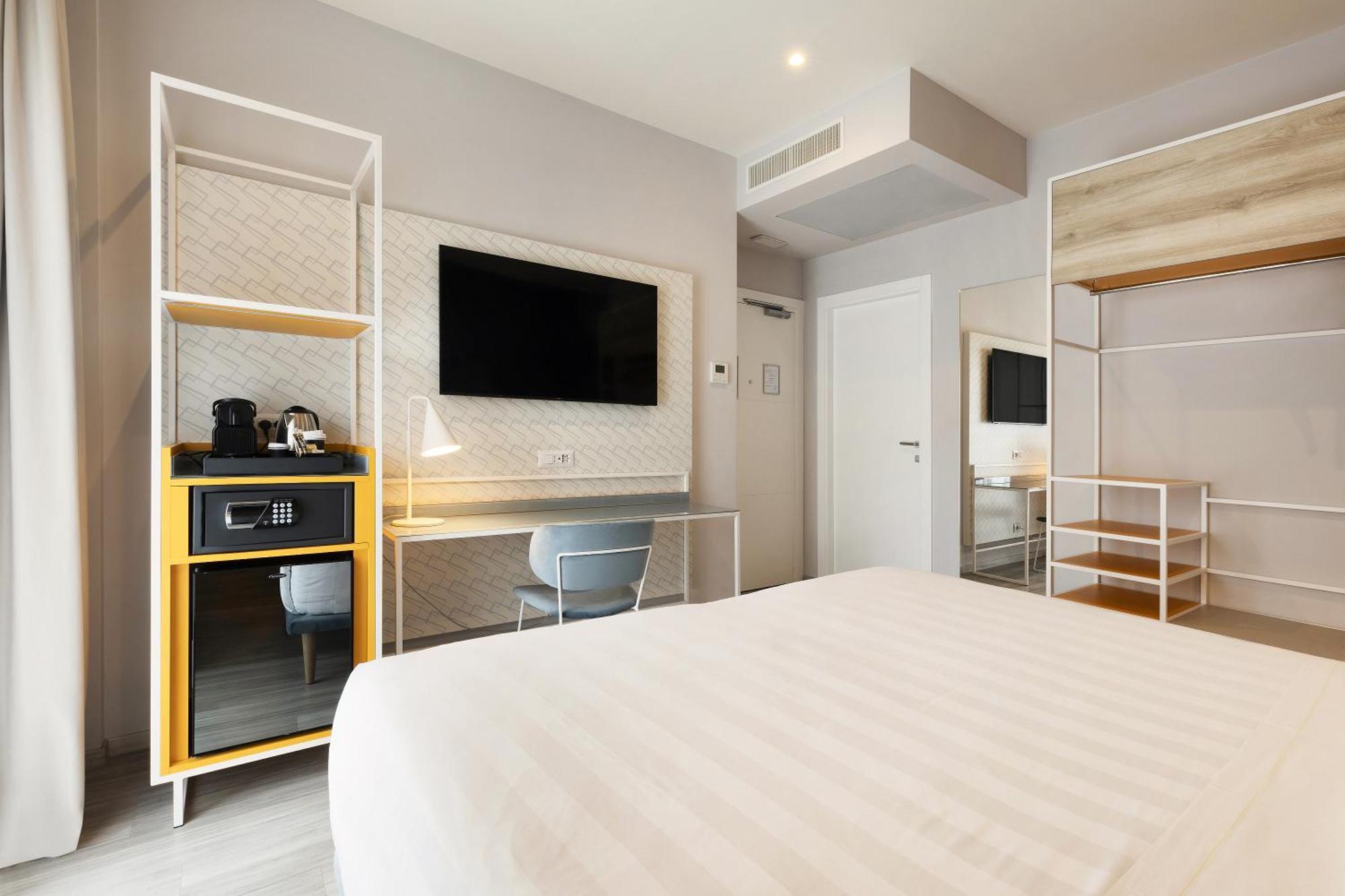Standard Double or Twin Room with Balcony