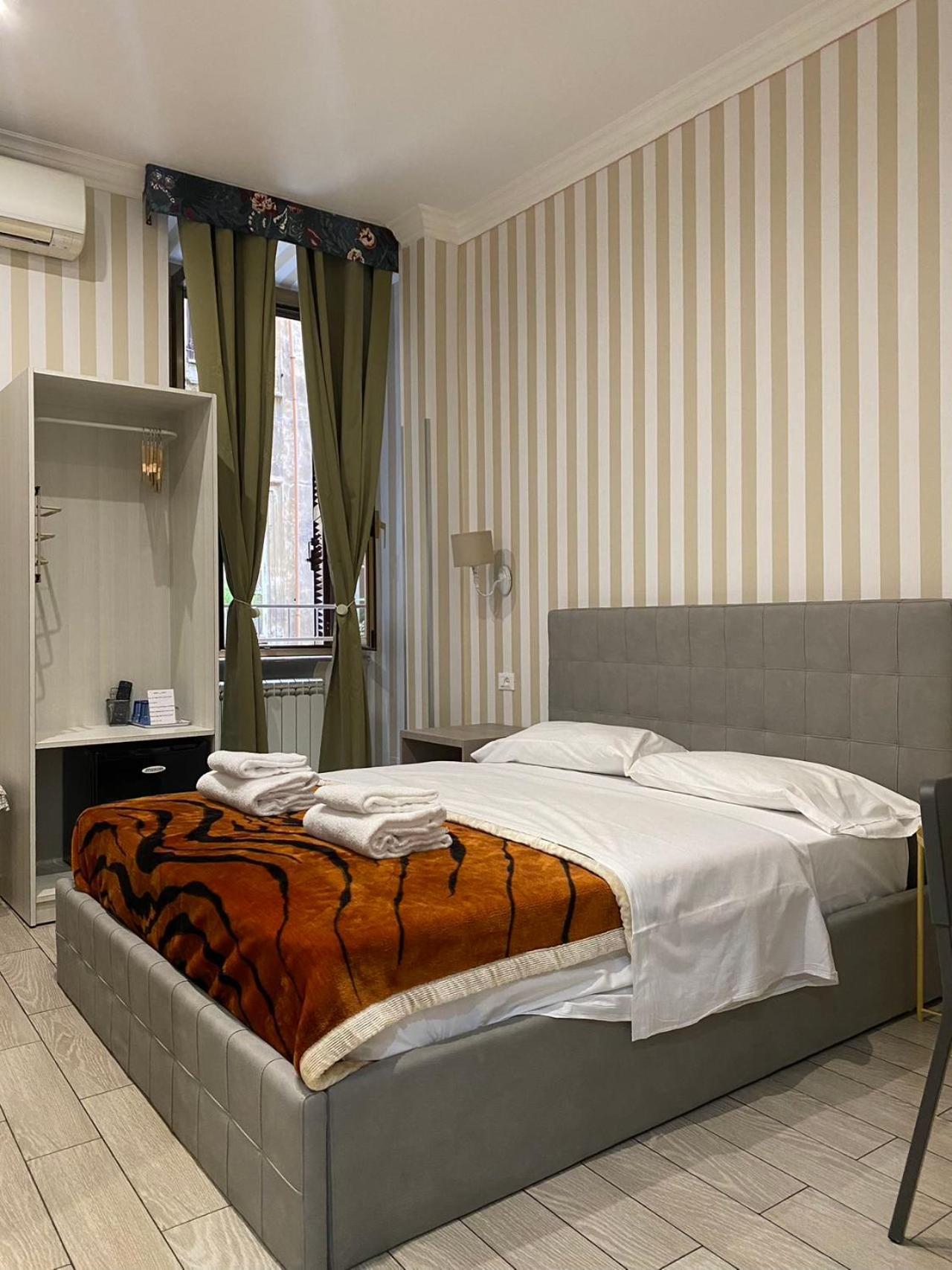 Double Room Private Bathroom