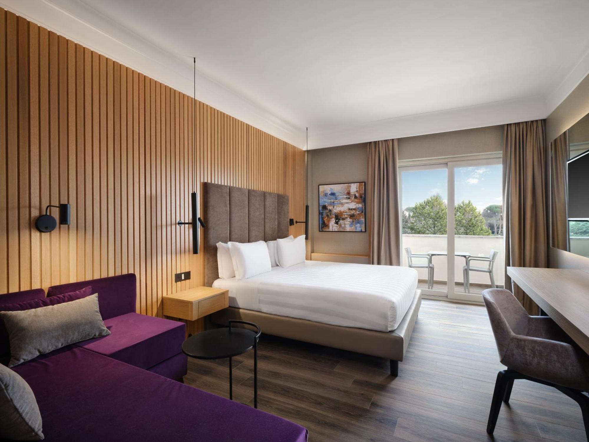 Premium King Room with Pool View