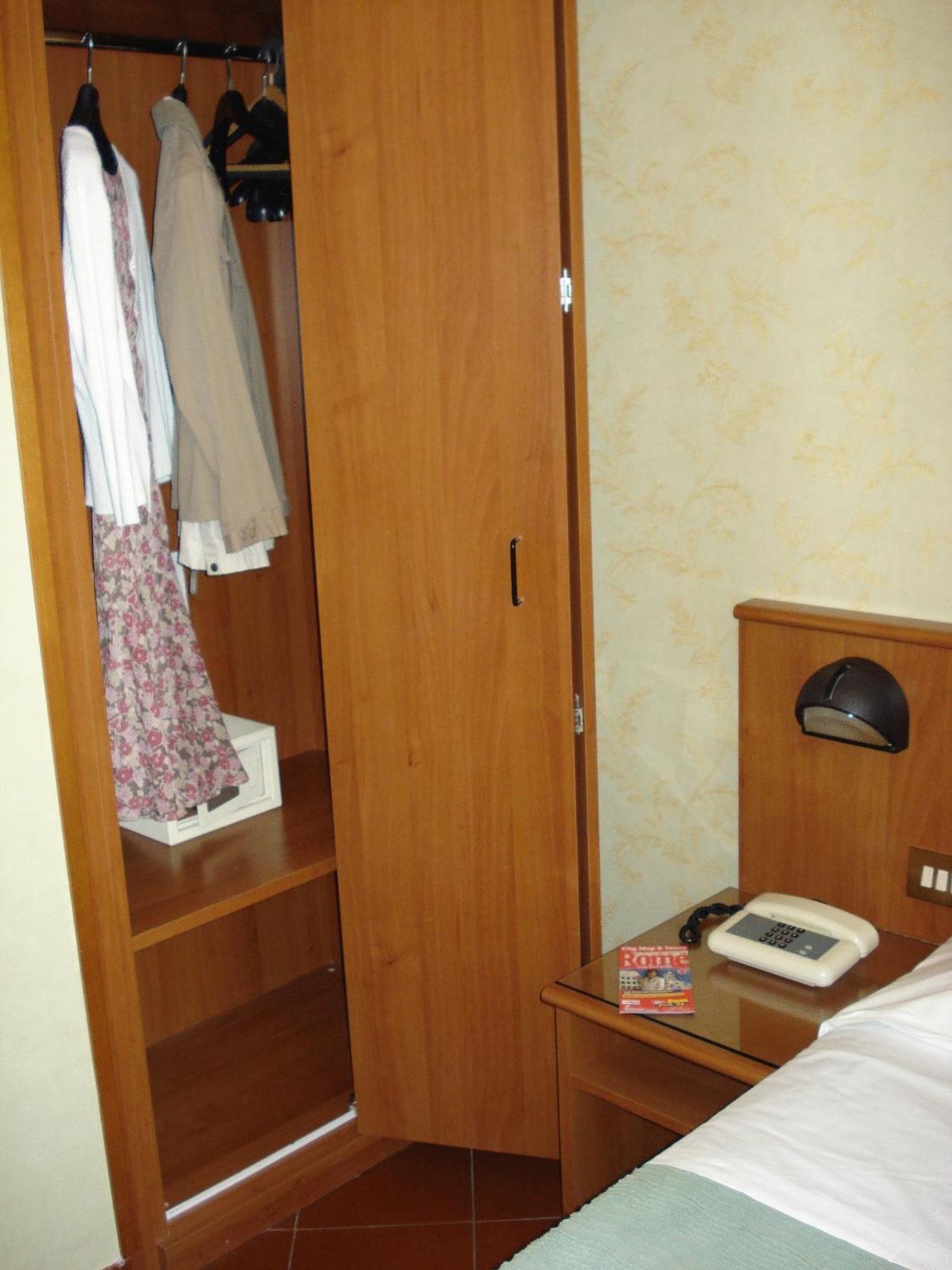 Economy Single Room