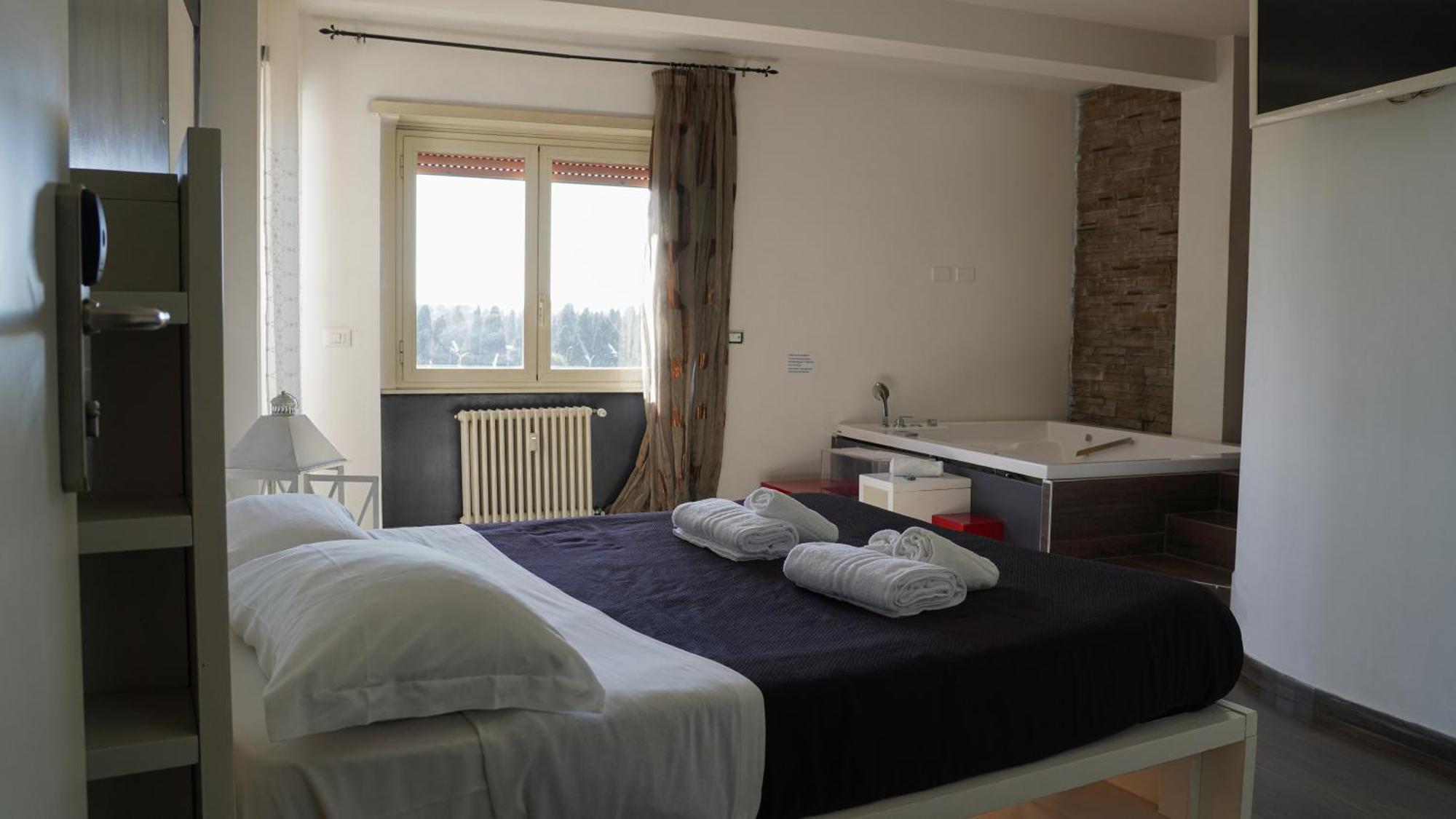 Deluxe Double Room Spa Bath