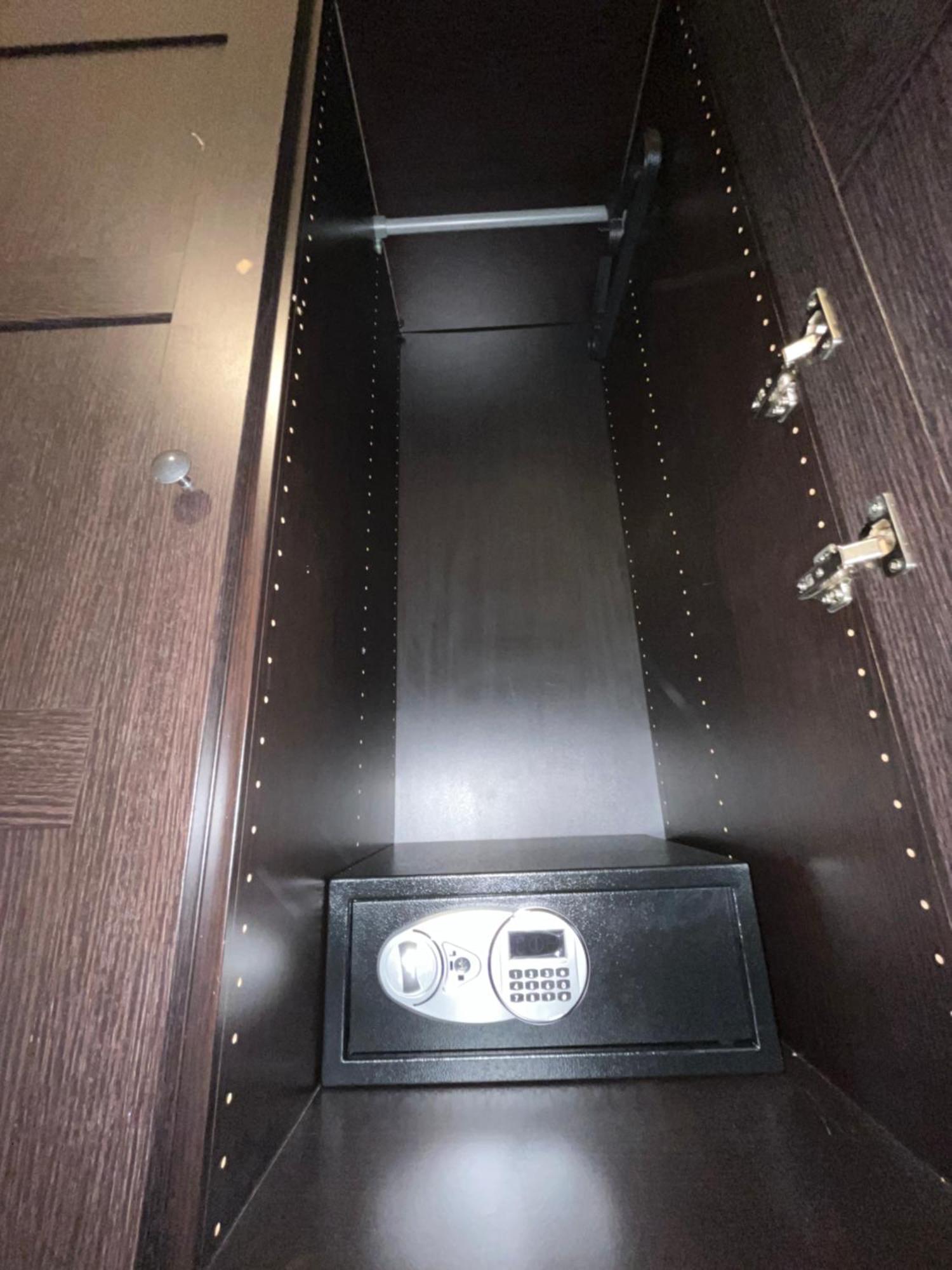 Quadruple Room Private External Bathroom