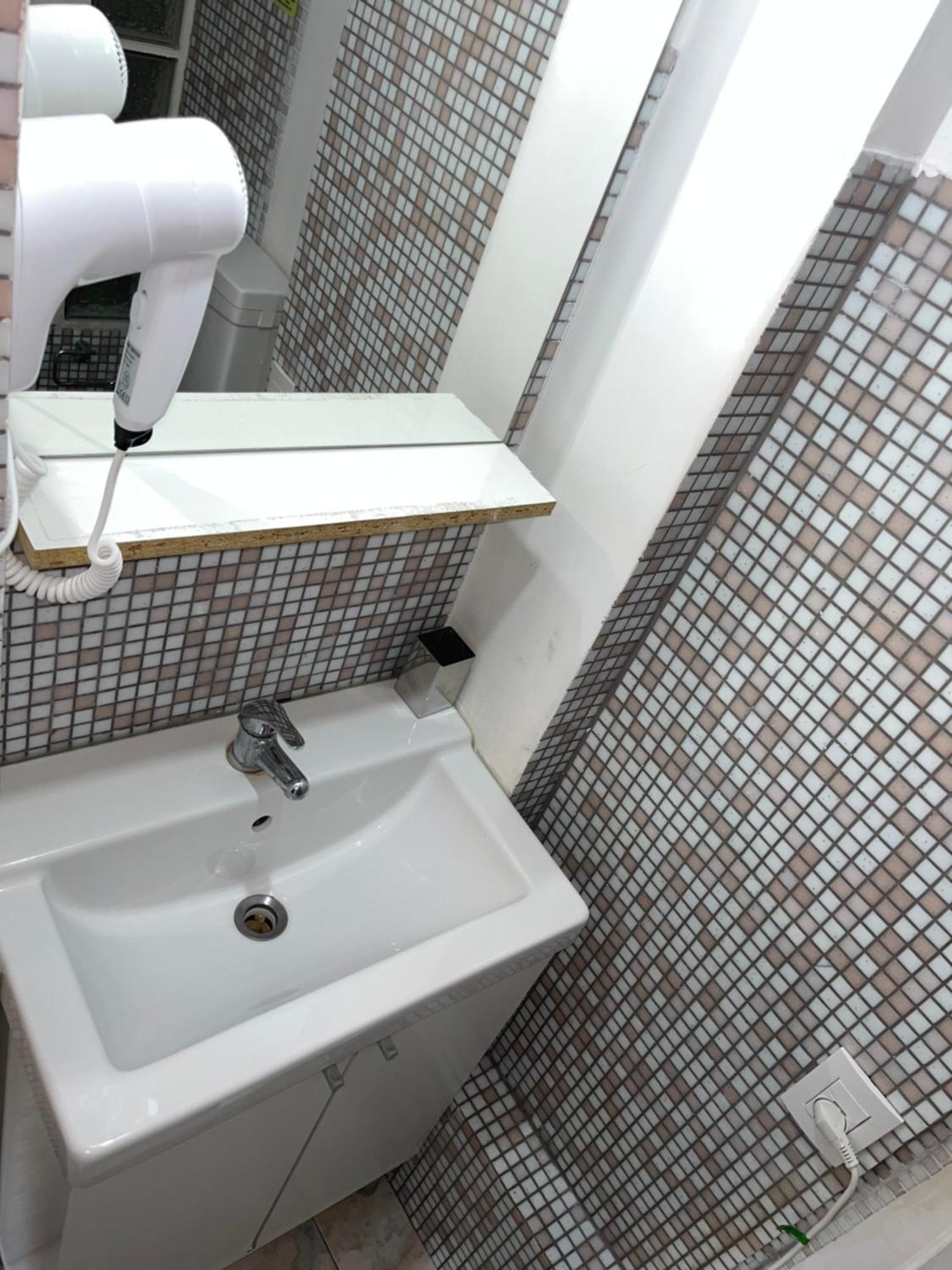 Twin Room Private Bathroom
