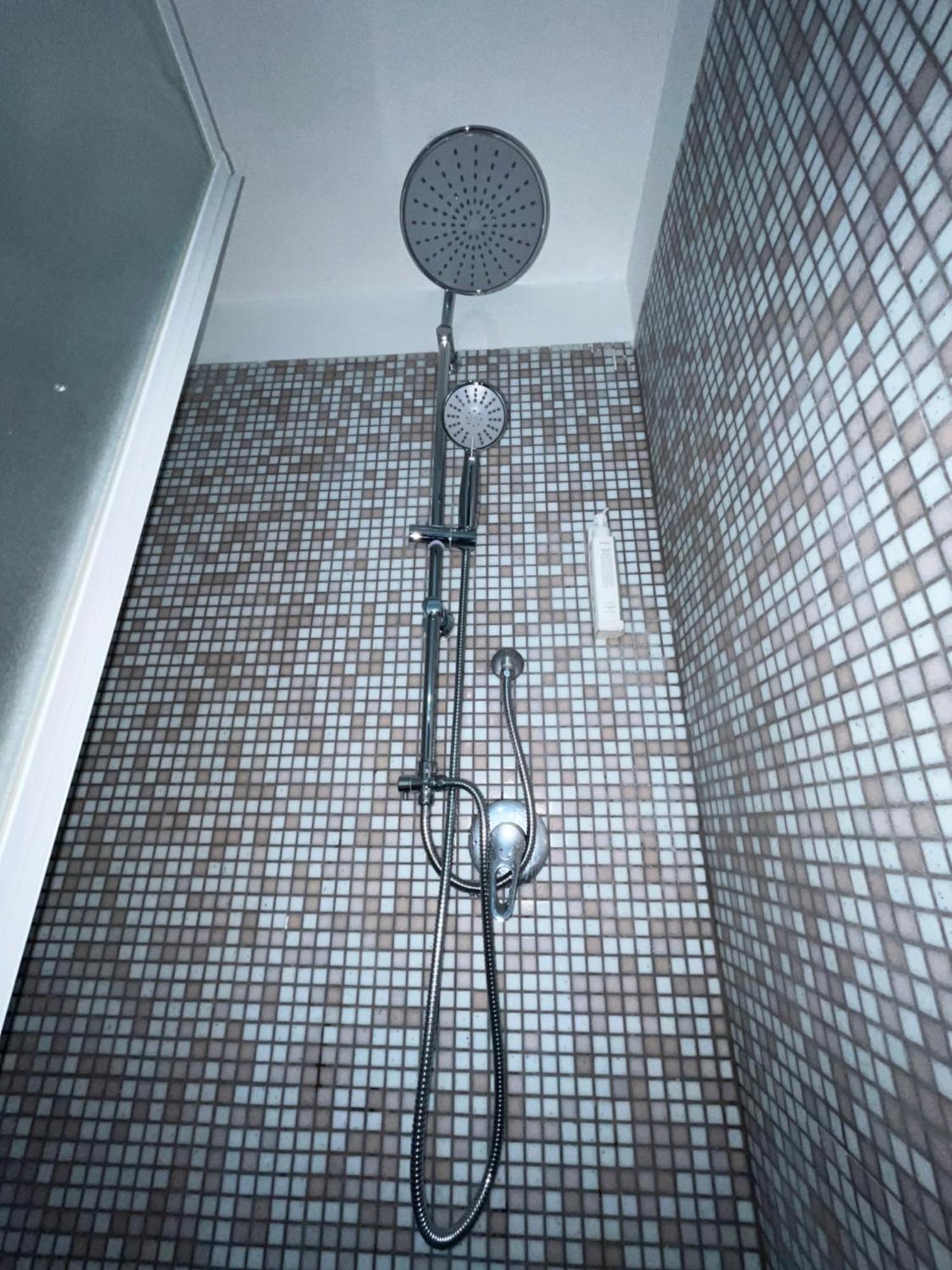 Twin Room Private Bathroom