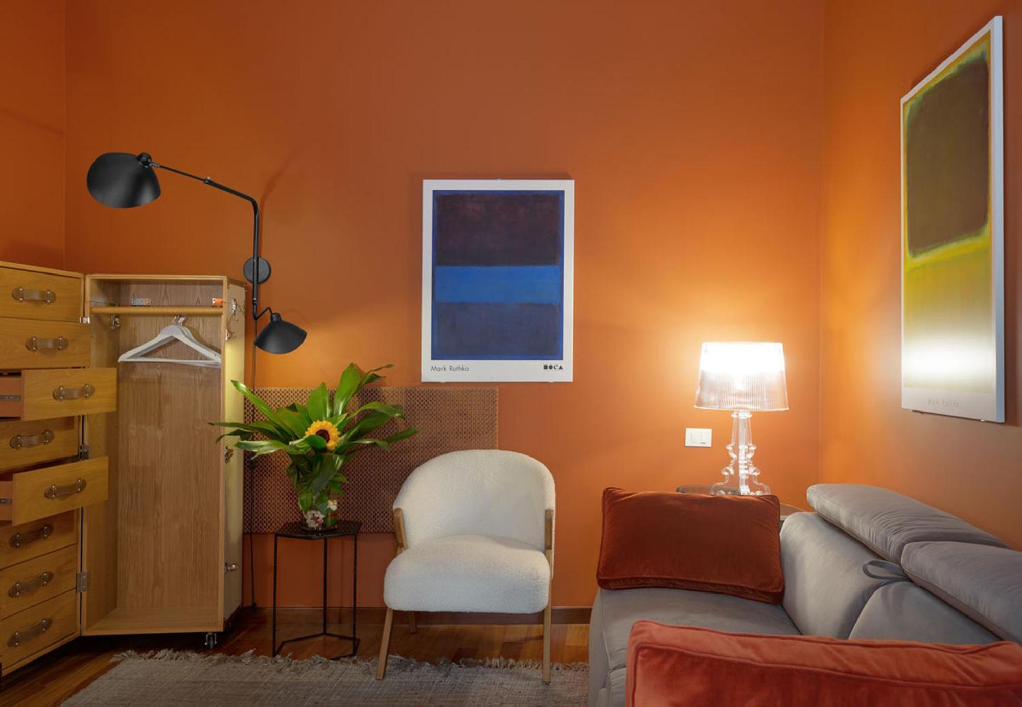 One-Bedroom Deluxe Apartment