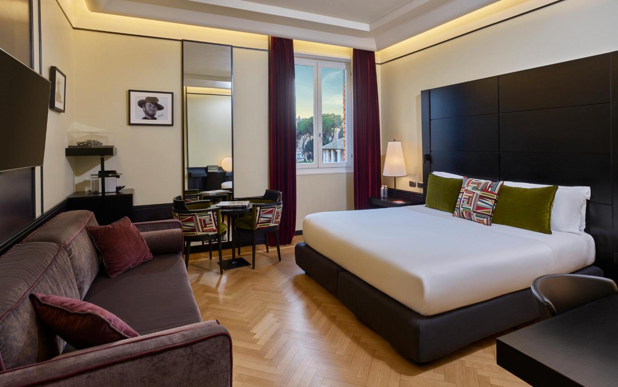 Deluxe Double or Twin Room City View