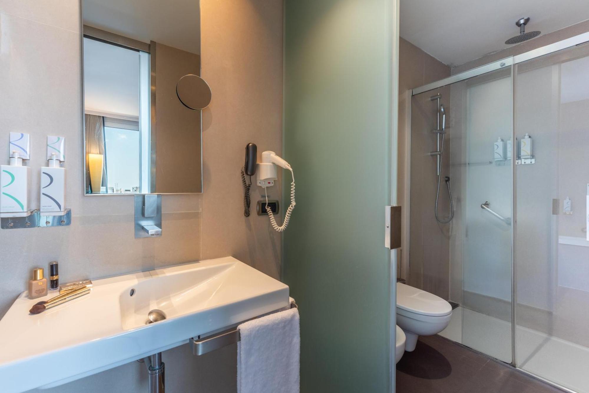 Junior King Suite Terrace City View