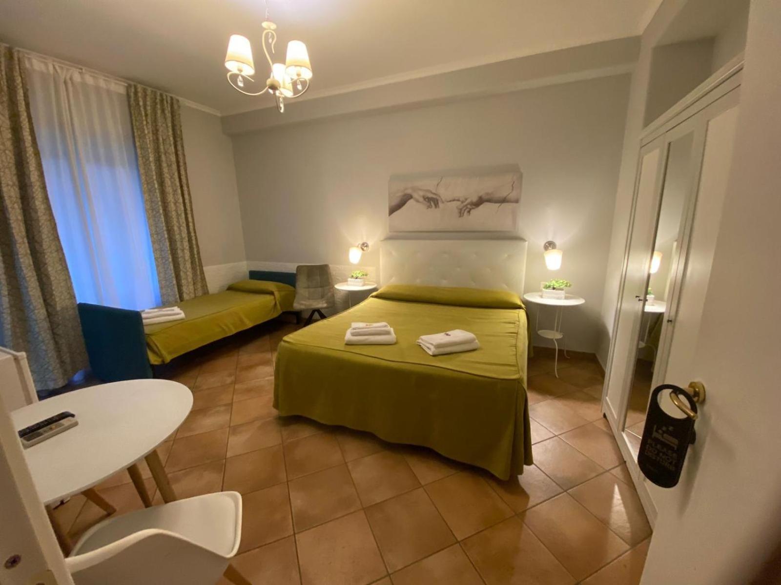 Basic Triple Room