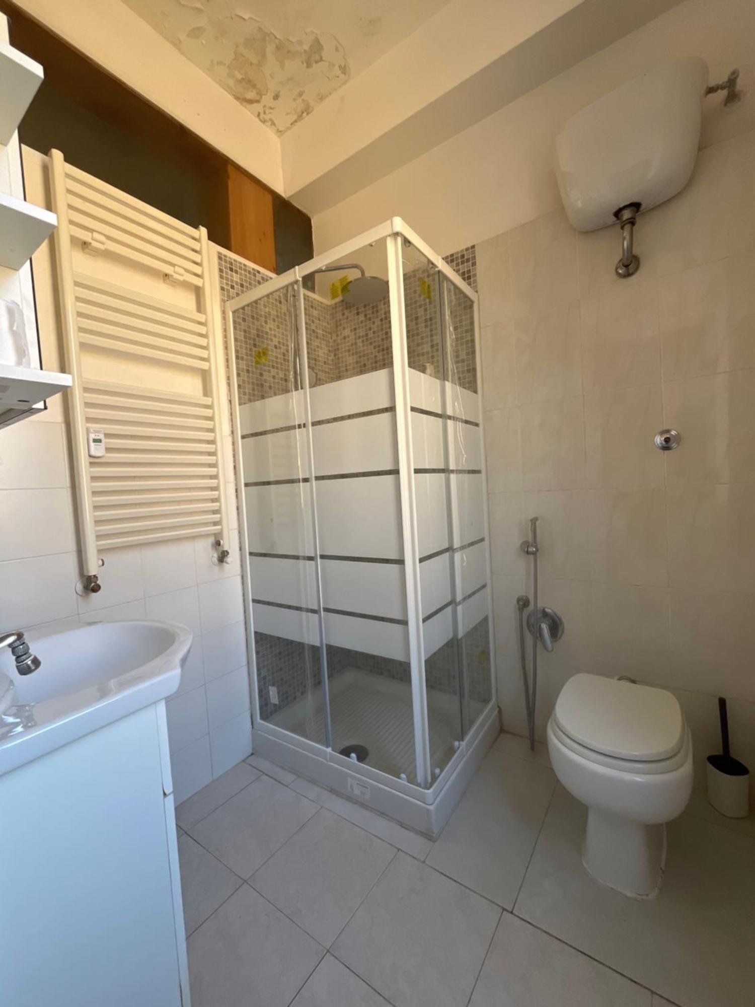 Quadruple Room Private Bathroom