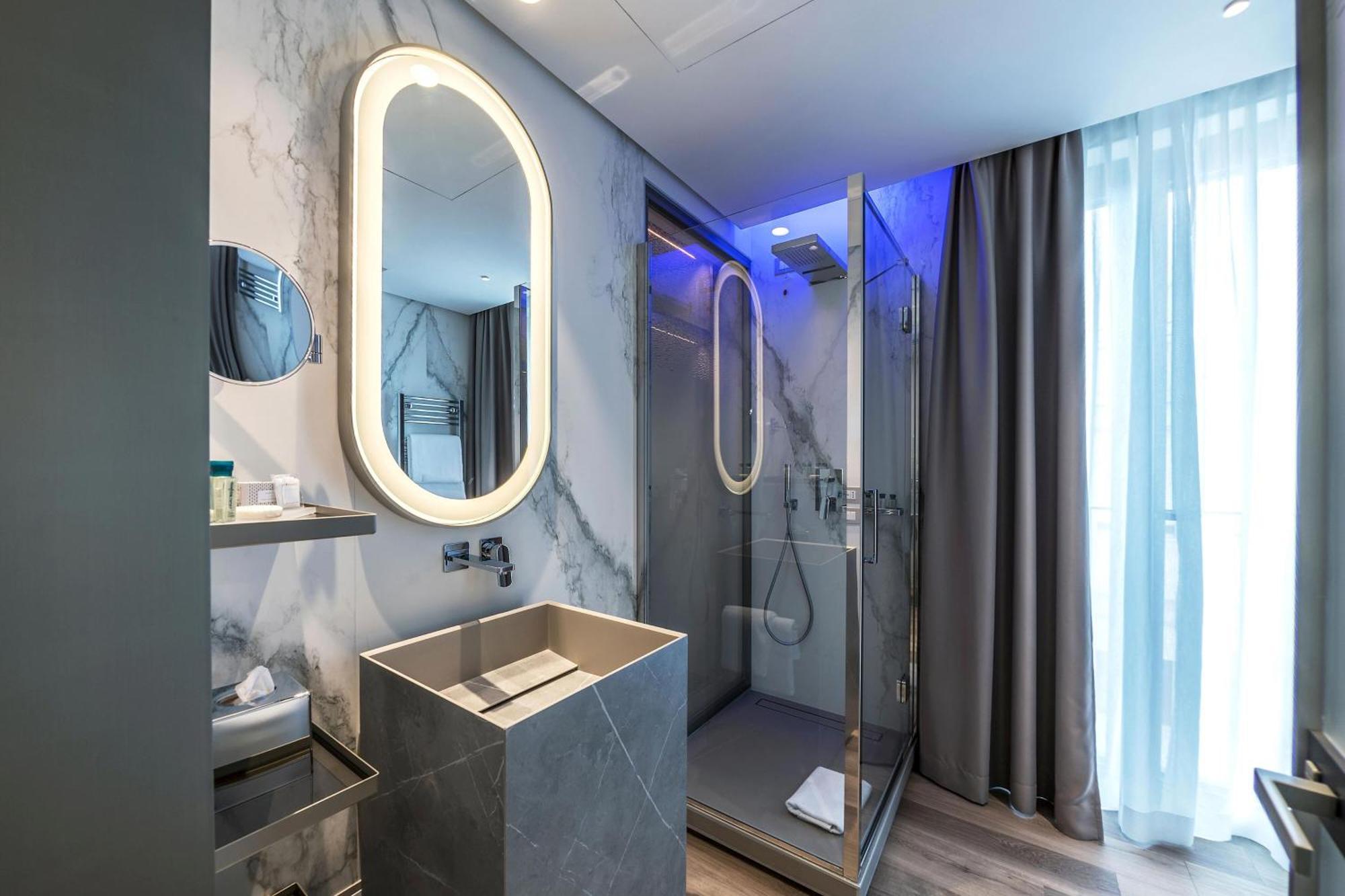 Deluxe Guest room 2 Twin or Single Beds City view