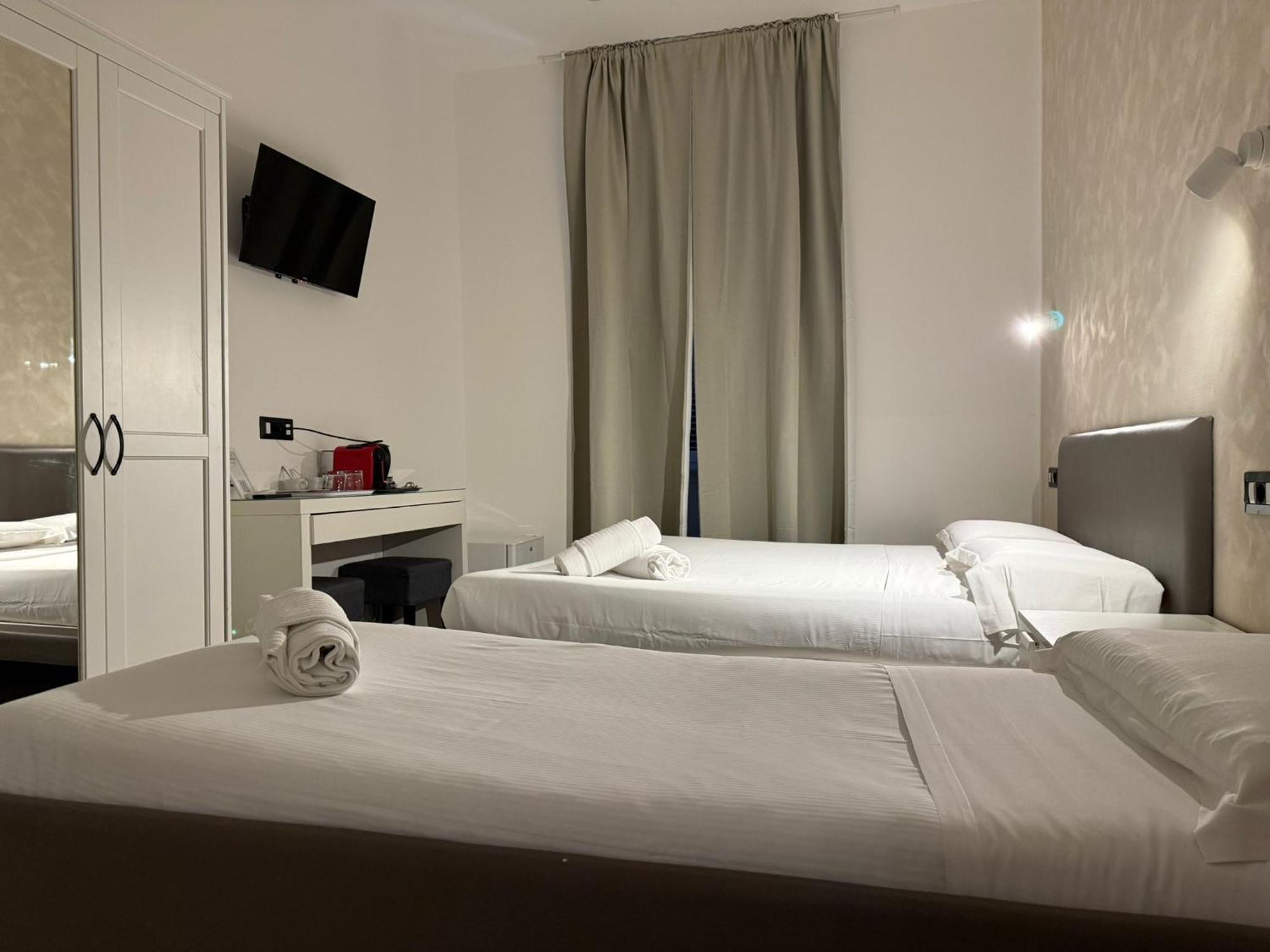 Comfort Triple Room